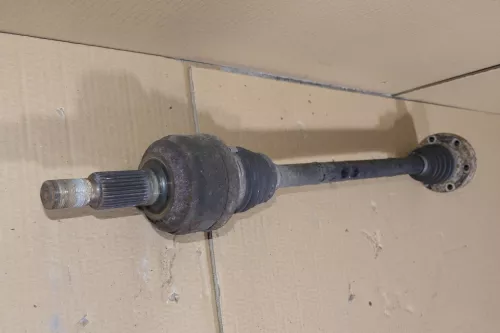 VW Touareg 7L Antriebswelle Gelenkwelle 7L0501201B hinten 3.0 TDI Allrad Quattro (120598)