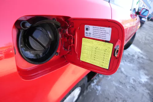 Audi A4 B5 Tankdeckel Tankklappe Tank Deckel Klappe 8D5809905B Rot LY3H (120675)