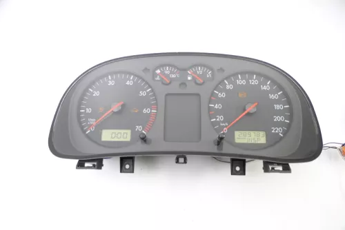 VW Golf 4 Tacho Tachometer Kombiinstrument 289.000km 1J0919860 1,4 16V 75PS 55kw