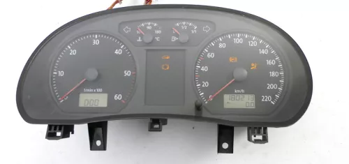 VW Polo 9N 3Tacho Tachometer Kombiinstrument 180.000km 6Q0920825F 1,4TDI BNV BNM