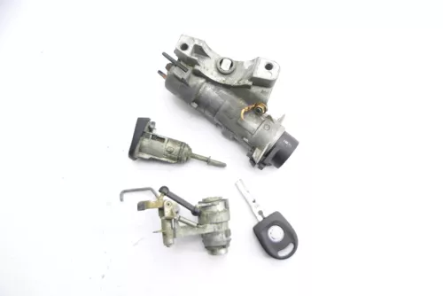 VW Golf 4 Limo Schloßsystem Türschloß + 1x Schlüssel Schloß Zündschloß Hecksch