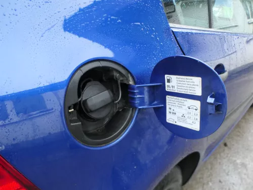 VW Golf 5 Tankdeckel Klappe Tankklappe Deckel Tank blau LC5J (122495)