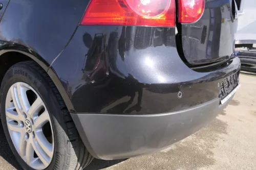 VW Golf 5 1K Limousine Stoßstange hinten Heckstoßstange schwarz LC9Z PDC (122563)