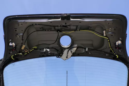 VW Golf 5 V Heckklappe hinten Kofferraumklappe mit Scheibe schwarz LC9Z metal (122564)