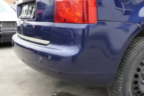 VW Touran 1T Stoßstange hinten Heckstoßstange Stoßfänger blau LB5N Einparkhilf (122728)