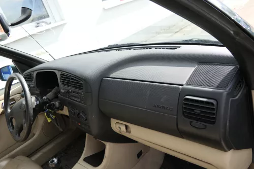 VW Golf 4 Cabrio 3 Armaturenbrett Airbag Cockpit Amaturenbrett Bj. 2000 ohneAnba (122909)