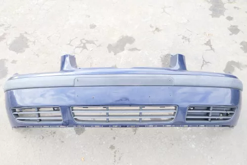 VW Bora Stoßstange vorne Frontstoßstange Stoßfänger vorne blau LA5G