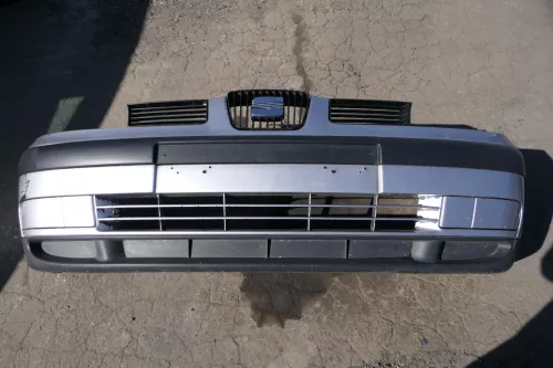 Seat Ibiza 6K Stoßstange Frontstoßstange vorne sibler LS7N Faceliftmodell ab1999