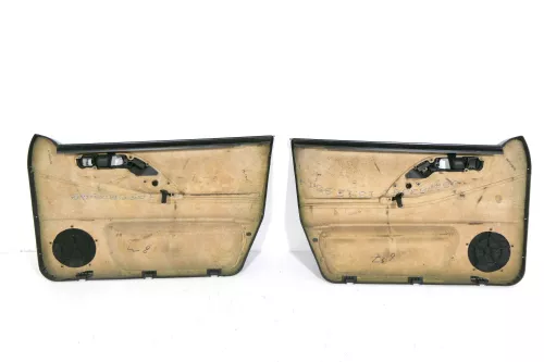 VW Passat 3A Variant Türverkleidung Verkleidung Tür vorne links + rechts schwarz (123082)