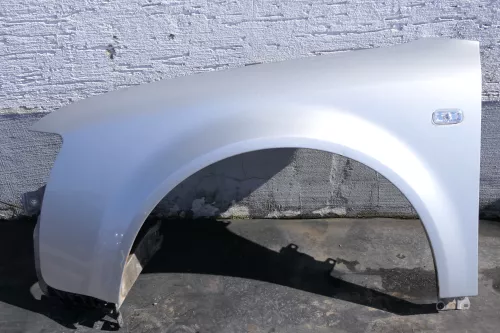 Audi A4 8E B6 Kotflügel vorne links grau silber LY7W