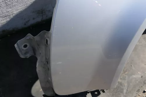 Audi A4 8E B6 Kotflügel vorne links grau silber LY7W (123092)