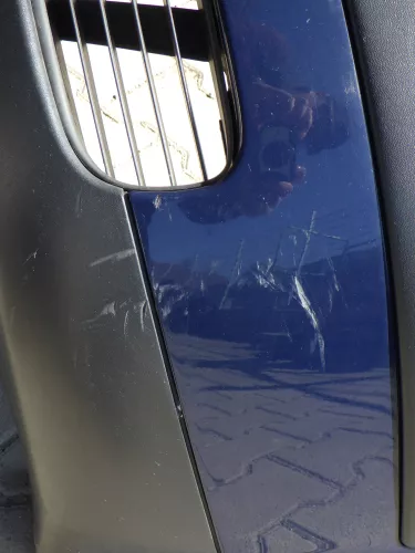 VW Passat 3B Stoßstange vorne Frontstoßstange Stoßfänger vorne blau LA5E Grill (123109)