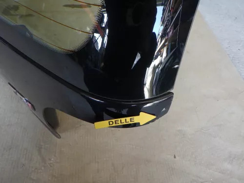 VW Polo 9N3 9N Heckklappe Kofferraumklappe Klappe schwarz LC9Z - Ecke geknickt (123173)