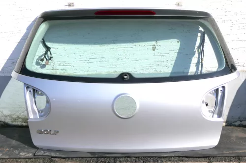VW Golf 5 V Heckklappe hinten Kofferraumklappe mit Scheibe silber LA7W reflexsil