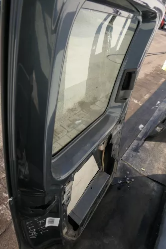 VW Caddy 3 2k Beifahrertür Tür hinten links grau LD7U Scheibe Schiebetür (123248)