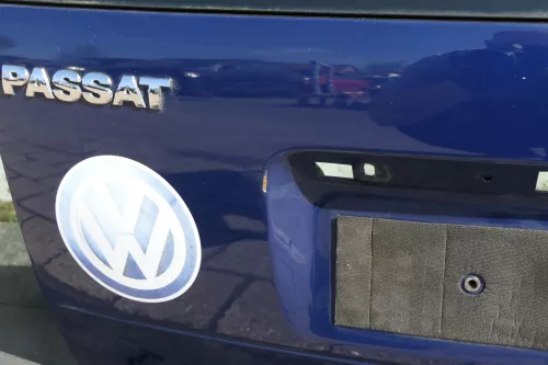 VW Passat 3B Kombi Variant Heckklappe Klappe hinten mit Scheibe blau LA5E mari (123367)