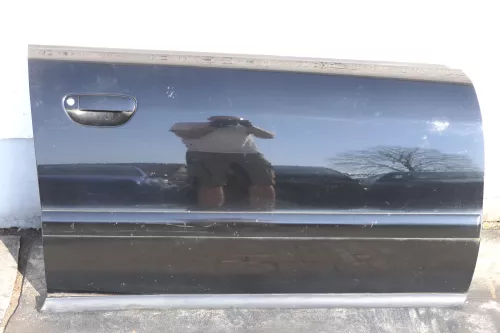 Audi A4 B5 Tür vorne rechts schwarz LY9B (Leiste+Griff beachten) Facelift