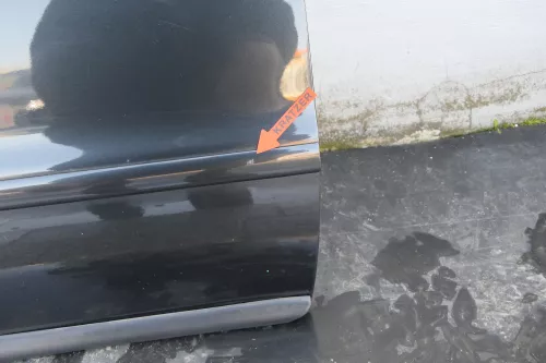 Audi A4 B5 Tür vorne rechts schwarz LZ9W Kombi+Limo (Leiste+Griff beachten (123582)