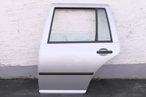 VW Golf 4 Bora Tür hinten links nur Kombi / Variant silber LA7W reflexsilber