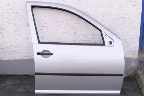 VW Golf 4 Bora Tür vorne rechts Beifahrertür 4/5-Türer + Kombi silber LA7W refle