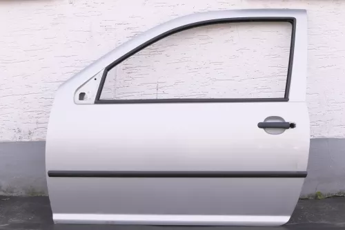 VW Golf 4 Bora Tür vorne links Fahrertür 2/3-Türer + Kombi silber LA7W reflex