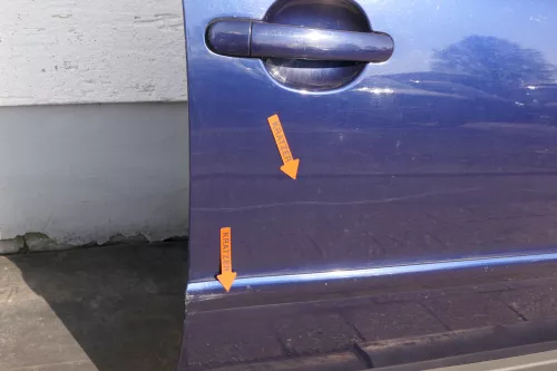 VW Passat 3B 3BG Kombi Limo Tür vorne rechts Beifahrertür blau LB5N ohneAnbautei (123812)