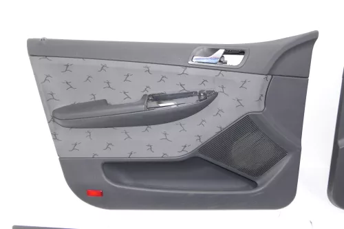 4 x Skoda Fabia 6Y Stufenheck Türverkleidung Verkleidung Tür vorn hinten links (123991)