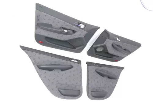 4 x Skoda Fabia 6Y Stufenheck Türverkleidung Verkleidung Tür vorn hinten links (123991)