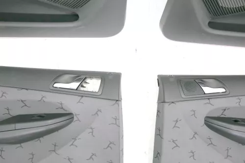 4 x Skoda Fabia 6Y Stufenheck Türverkleidung Verkleidung Tür vorn hinten links (123991)