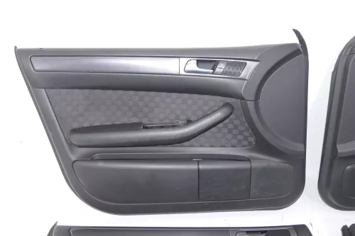 Audi A6 4B Türverkleidung Verkleidung Tür vorne +hinten links und rechts (123992)