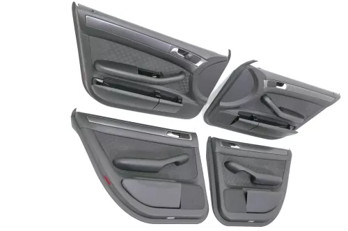Audi A6 4B Türverkleidung Verkleidung Tür vorne +hinten links und rechts (123992)