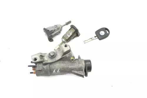 VW Golf 4 Kombi Schloßsystem 2 x Türschloß und 1x Schlüssel Schloß Zündschloß