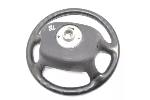 Audi A3 8L A6 4B A4 Lenkrad 4-Speichen 8L0419091D (ohne den Airbag) (125497)