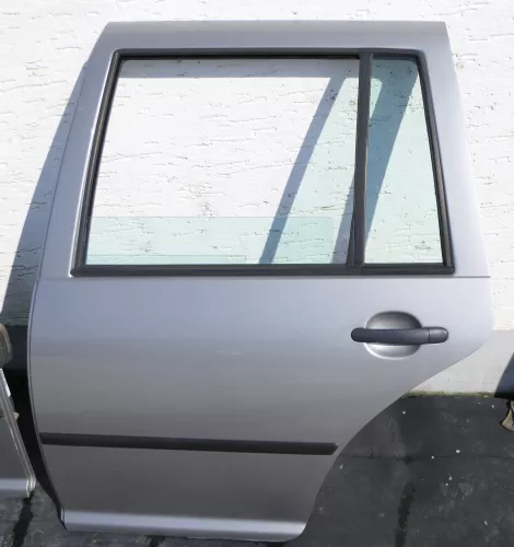 VW Golf 4 Bora Tür hinten links nur Kombi / Variant grau LD7V
