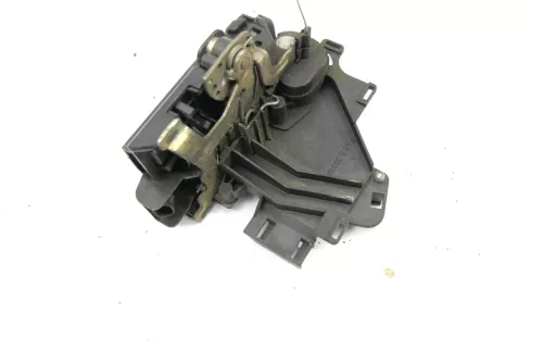 VW Golf 4 Passsat Stellmotor Tür Türschloß OHNEZentralverriegelung vorne rechts