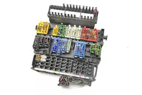 VW T4 Sicherungskasten 357937039 Zentralelektrik