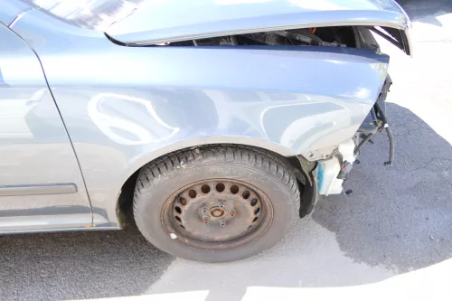 Skoda Octavia 1Z Kotflügel vorne rechts grau LF7V graphitgrau auch Kombi