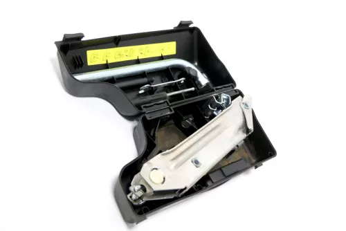 Audi A6 4B Bordwerkzeug Pannenset Wagenheber Abschleppöse Schlüssel (127648)