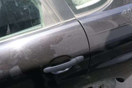 Seat Ibiza 6L Tür 4/5-Türer hinten links schwarz LC9Z - ohne Anbauteile (127714)