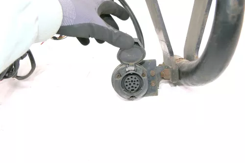 Audi A6 4B feste starr starre star Anhängerkupplung Kabelbaum Westfalia 305 171 (127850)