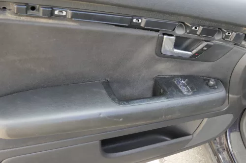 4x Audi A4 8E B6 Türverkleidung Verkleidung Tür vorne +hinten links schwarz soul (127980)