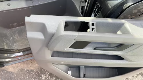 VW Crafter 2E Türverkleidung Verkleidung Tür vorne links grau Seitenverkleidung (128111)
