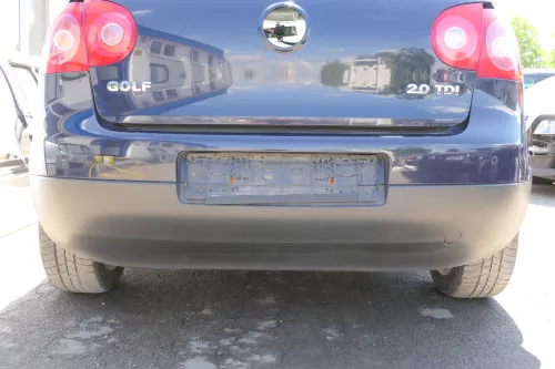 VW Golf 5 1K Limousine Stoßstange hinten Heckstoßstange blau LA5G perlblau PDC