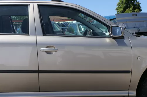 Skoda Octavia 1U Kombi + Limo Tür vorne rechts Beifahrertür gold 9201 beige