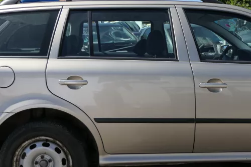 Skoda Octavia 1U5 Combi Kombi Variant Tür hinten rechts gold 9201 beige