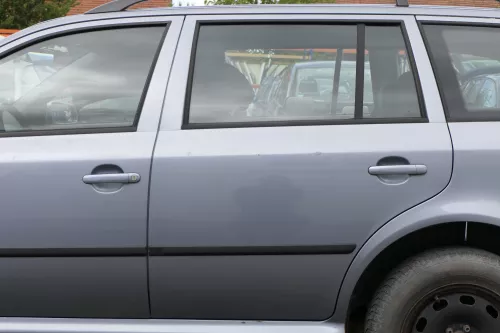 Skoda Octavia 1U5 Combi Kombi Variant Tür hinten links grau silber LF7U