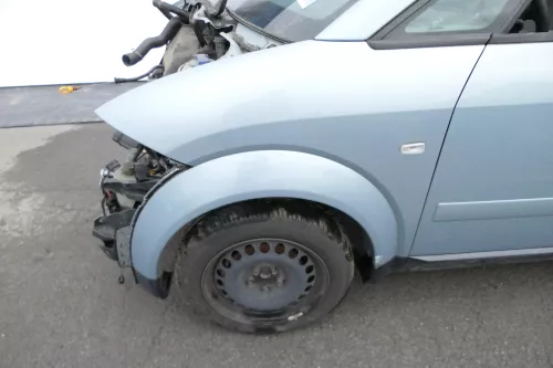 Audi A2 8Z Kotflügel vorne links LY7R blau türkis grün kristallblau