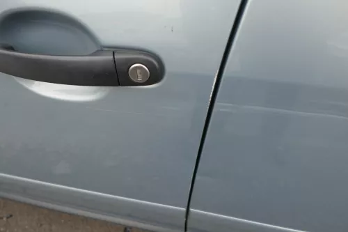 Audi A2 8Z Tür nu das Türblatt vorne links LY7R blau türkis grün kristallblau (129255)