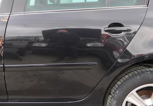 VW Golf 5 V 1K Tür nur das Türblatt hinten links 4/5-Türer schwarz LC9Z metal (129312)