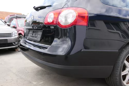 VW Passat 3C Kombi Stoßstange hinten Heckstoßstange Stoßfänger schwarz LC9X deep (129692)